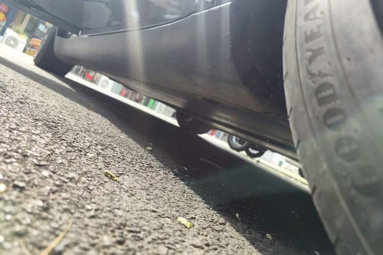 Used Tesla Model Y 2023 Rear-Wheel-Drive Version Chassis Front Right
