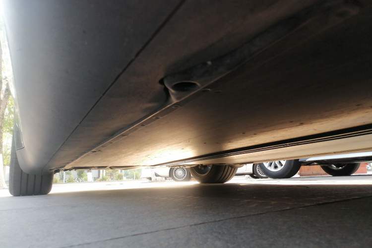 Used Tesla Model Y 2023 Rear-Wheel-Drive Version Chassis Front Right