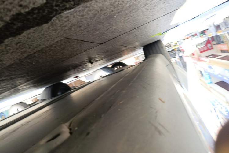 Used Tesla Model Y 2023 Rear-Wheel-Drive Version Chassis Front Right