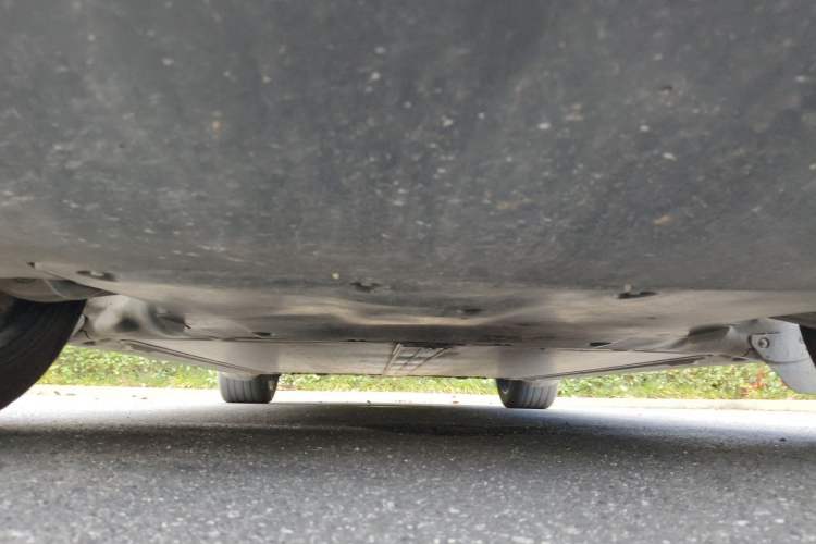 Used Tesla Model Y 2023 Rear-Wheel-Drive Version Chassis Front