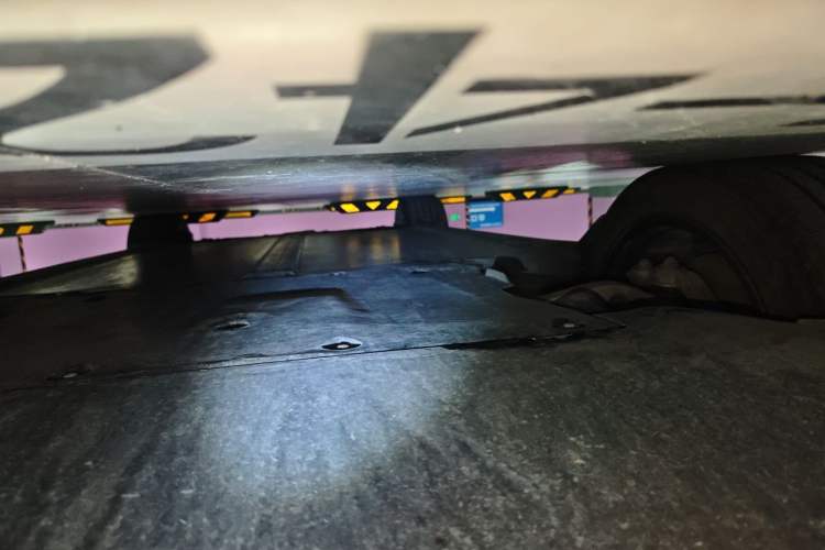 Used Tesla Model Y 2023 Rear-Wheel-Drive Version Chassis Front