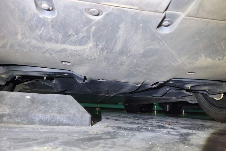 Used Tesla Model Y 2023 Long-Range All-Wheel-Drive Version Chassis Rear