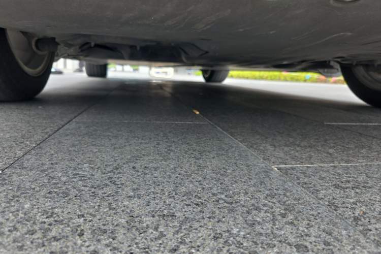Used Tesla Model Y 2023 Rear-Wheel-Drive Version Chassis Rear Left