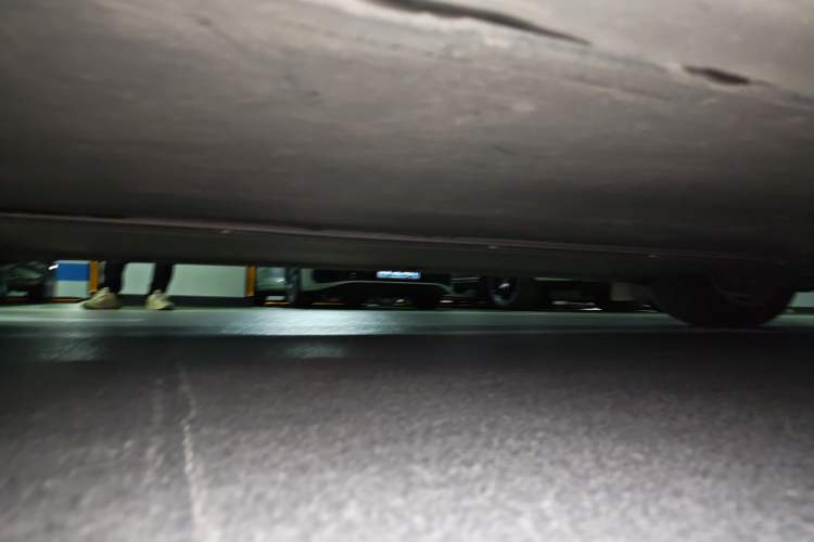 Used Tesla Model Y 2023 Long-Range All-Wheel-Drive Version Chassis Rear Right