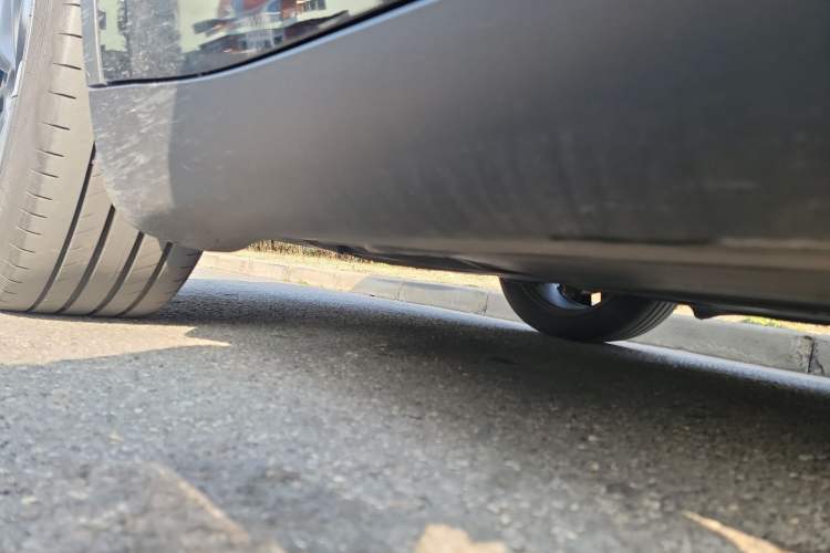 Used Tesla Model Y 2023 Rear-Wheel-Drive Version Chassis Rear Right