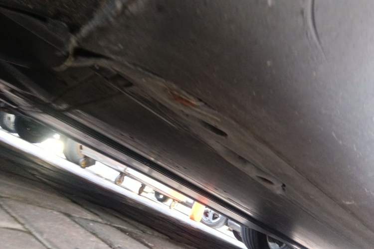 Used Tesla Model Y 2023 Rear-Wheel-Drive Version Chassis Rear Right