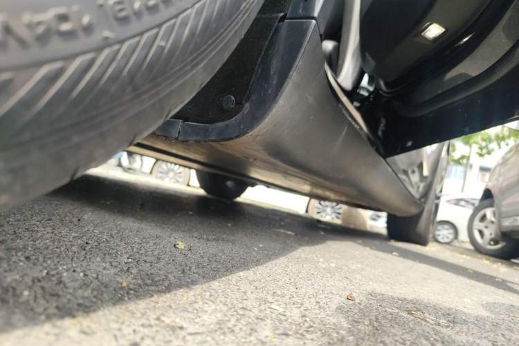 Used Tesla Model Y 2023 Rear-Wheel-Drive Version Chassis Rear Right