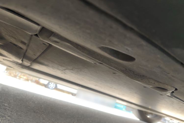 Used Tesla Model Y 2023 Rear-Wheel-Drive Version Chassis Rear Right
