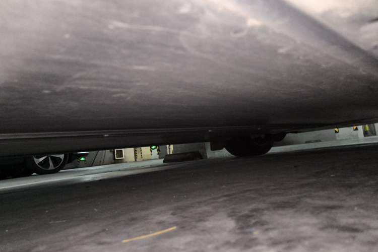 Used Tesla Model Y 2023 Rear-Wheel-Drive Version Chassis Rear Right