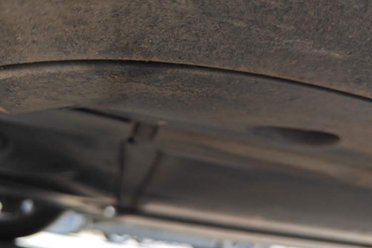 Used Tesla Model Y 2023 Rear-Wheel-Drive Version Chassis Rear Right