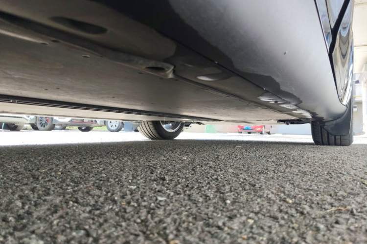 Used Tesla Model Y 2023 Long-Range All-Wheel-Drive Version Chassis Rear Right