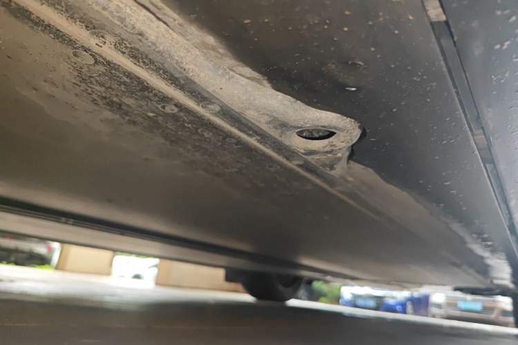 Used Tesla Model Y 2023 Rear-Wheel-Drive Version Chassis Rear Right