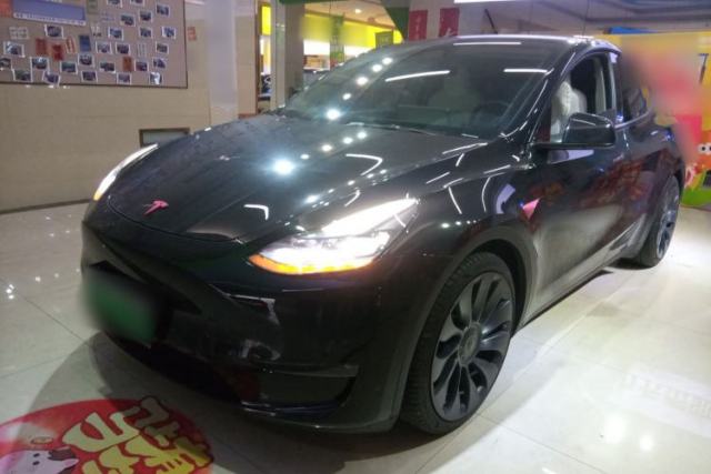 Used Tesla Model Y 2023 High-Performance All-Wheel-Drive Version