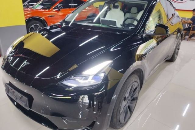 Used Tesla Model Y 2023 Rear-Wheel-Drive Version