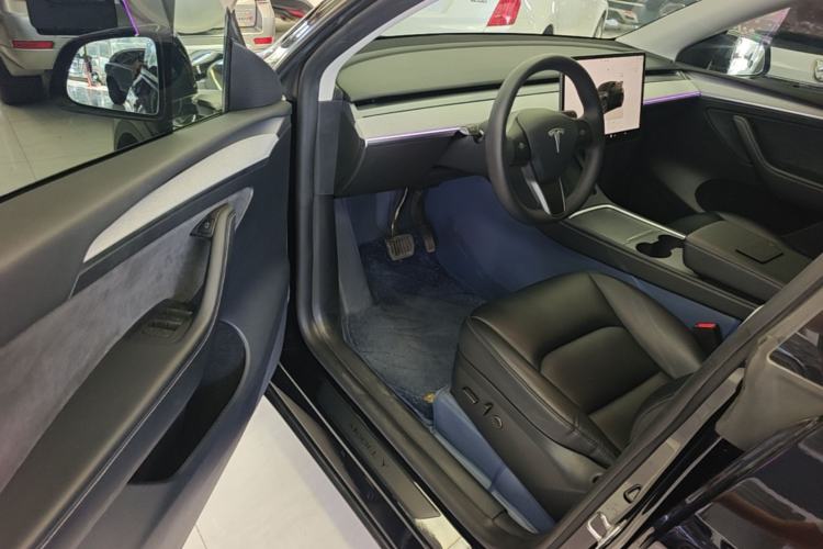 Used Tesla Model Y 2023 Rear-Wheel-Drive Version Driver Seat