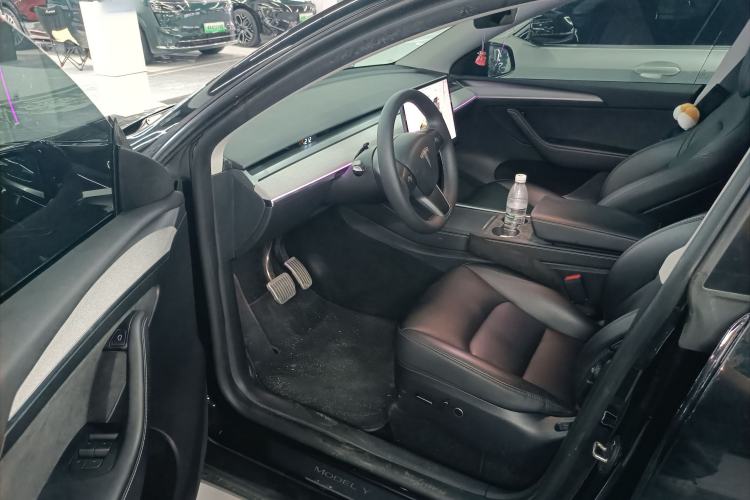 Used Tesla Model Y 2023 Rear-Wheel-Drive Version Driver Seat