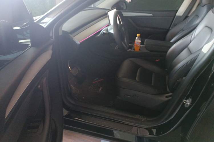 Used Tesla Model Y 2023 Rear-Wheel-Drive Version Driver Seat