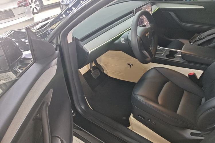 Used Tesla Model Y 2023 Rear-Wheel-Drive Version Driver Seat