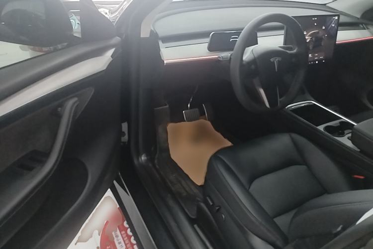 Used Tesla Model Y 2023 Rear-Wheel-Drive Version Driver Seat