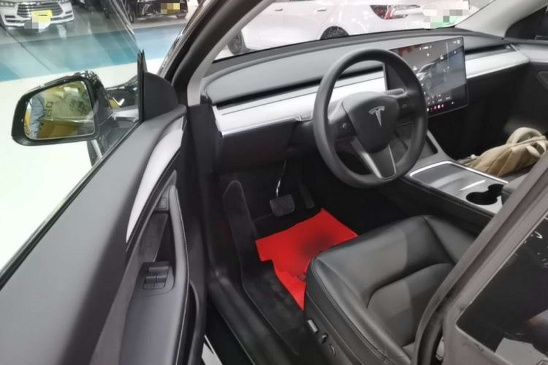Used Tesla Model Y 2023 Rear-Wheel-Drive Version Driver Seat