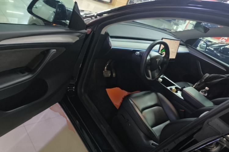 Used Tesla Model Y 2023 Rear-Wheel-Drive Version Driver Seat