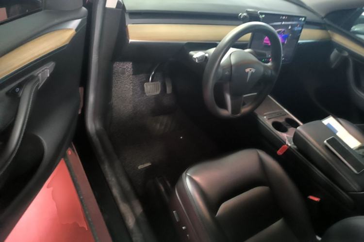 Used Tesla Model Y 2023 Rear-Wheel-Drive Version Driver Seat
