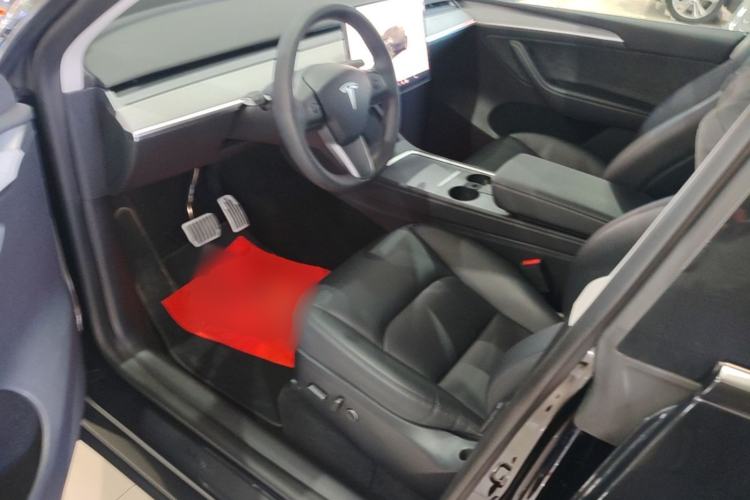 Used Tesla Model Y 2023 Rear-Wheel-Drive Version Driver Seat