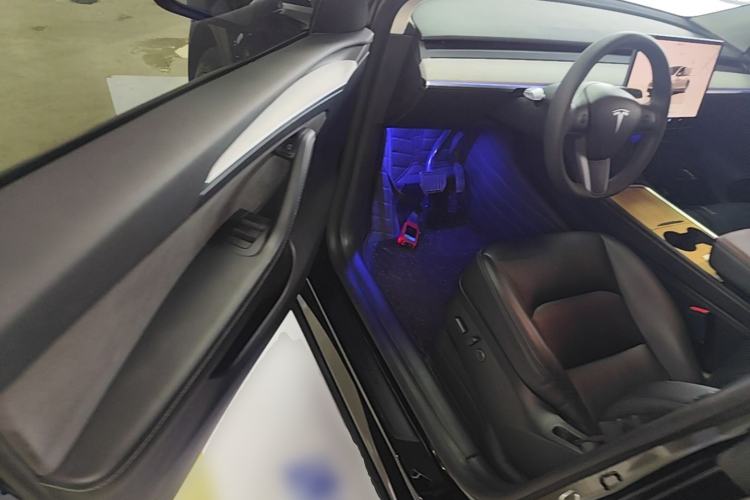 Used Tesla Model Y 2023 Rear-Wheel-Drive Version Driver Seat