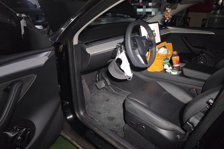 Used Tesla Model Y 2023 Rear-Wheel-Drive Version Driver Seat