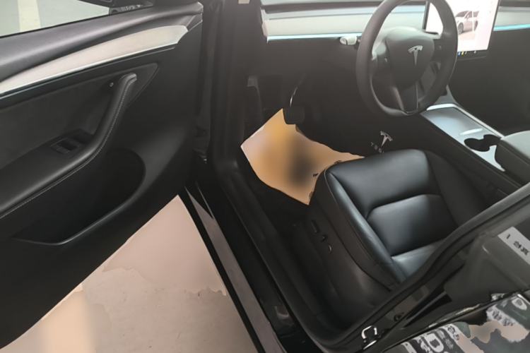 Used Tesla Model Y 2023 Rear-Wheel-Drive Version Driver Seat