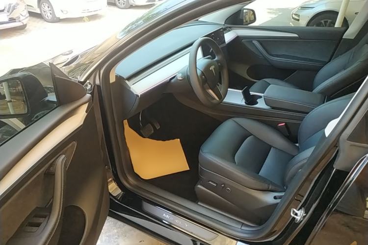 Used Tesla Model Y 2023 Rear-Wheel-Drive Version Driver Seat