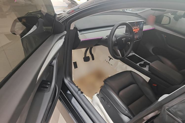 Used Tesla Model Y 2023 Rear-Wheel-Drive Version Driver Seat