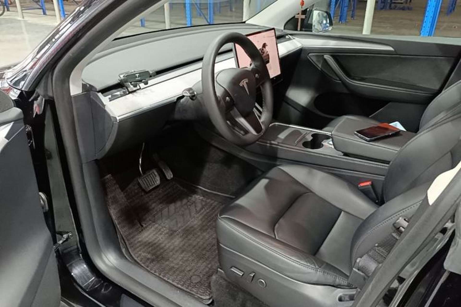 Used Tesla Model Y 2023 Rear-Wheel-Drive Version Driver Seat