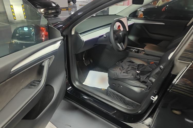 Used Tesla Model Y 2023 Rear-Wheel-Drive Version Driver Seat