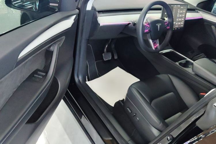 Used Tesla Model Y 2023 Rear-Wheel-Drive Version Driver Seat