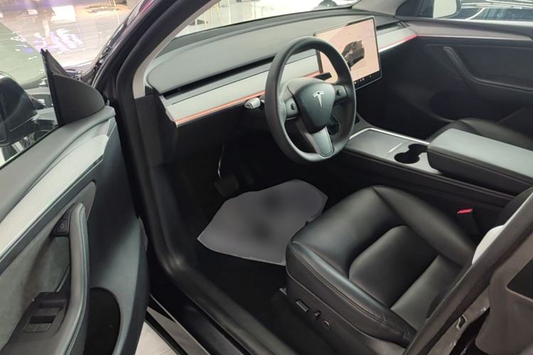 Used Tesla Model Y 2023 Rear-Wheel-Drive Version Driver Seat