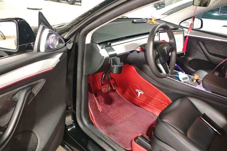 Used Tesla Model Y 2023 Rear-Wheel-Drive Version Driver Seat