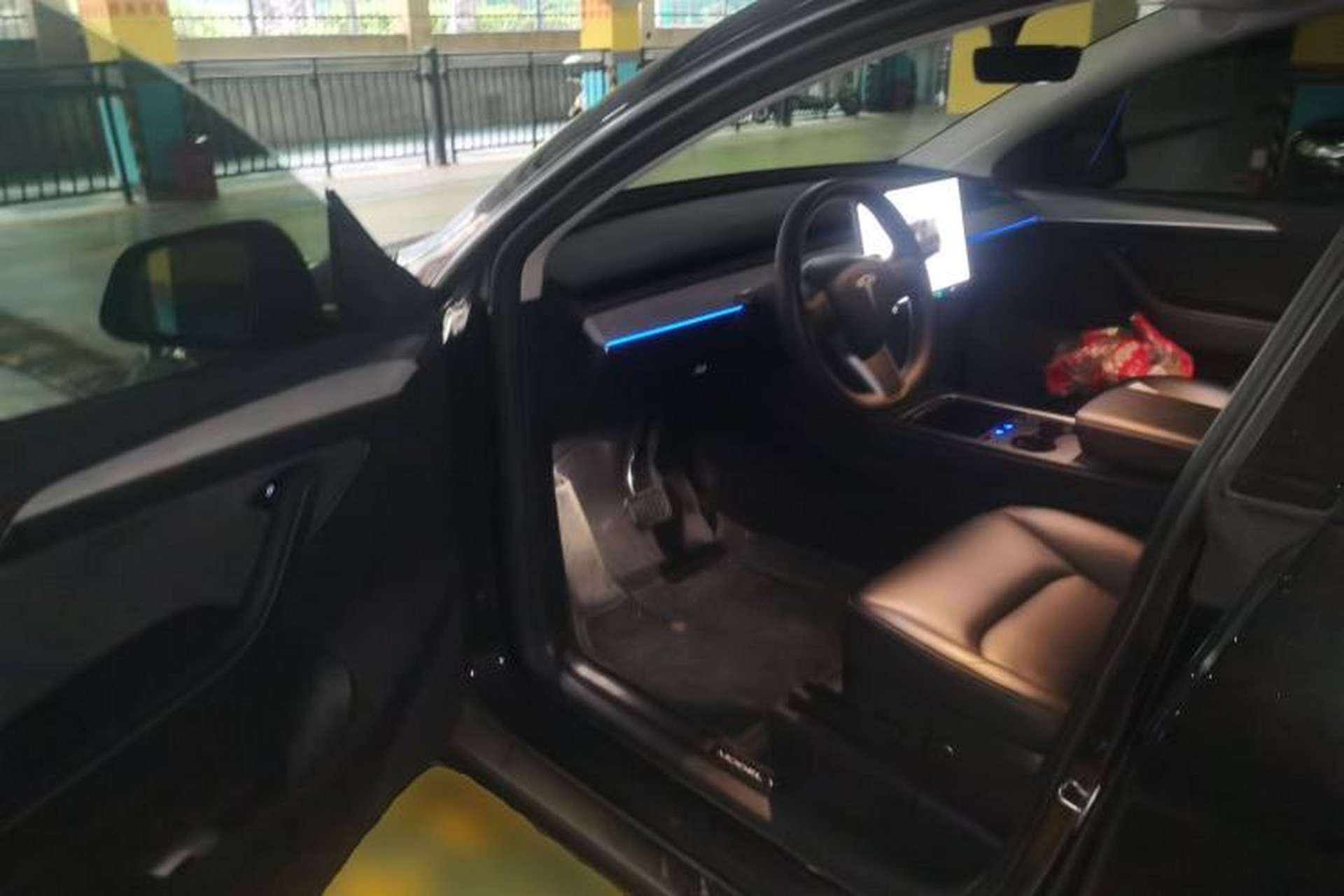Used Tesla Model Y 2023 Rear-Wheel-Drive Version Driver Seat