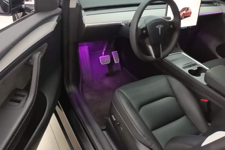 Used Tesla Model Y 2023 Rear-Wheel-Drive Version Driver Seat