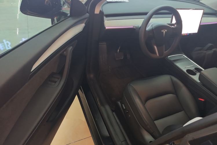 Used Tesla Model Y 2023 Rear-Wheel-Drive Version Driver Seat