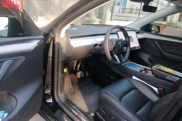 Used Tesla Model Y 2023 Rear-Wheel-Drive Version Driver Seat
