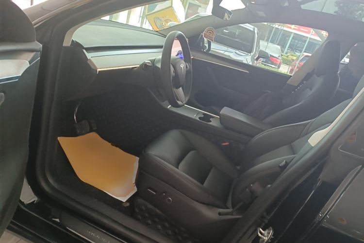 Used Tesla Model Y 2023 Rear-Wheel-Drive Version Driver Seat