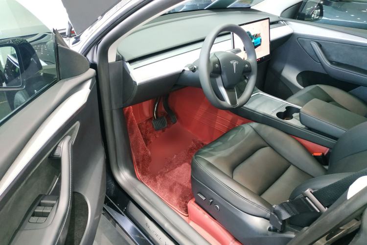 Used Tesla Model Y 2023 Rear-Wheel-Drive Version Driver Seat