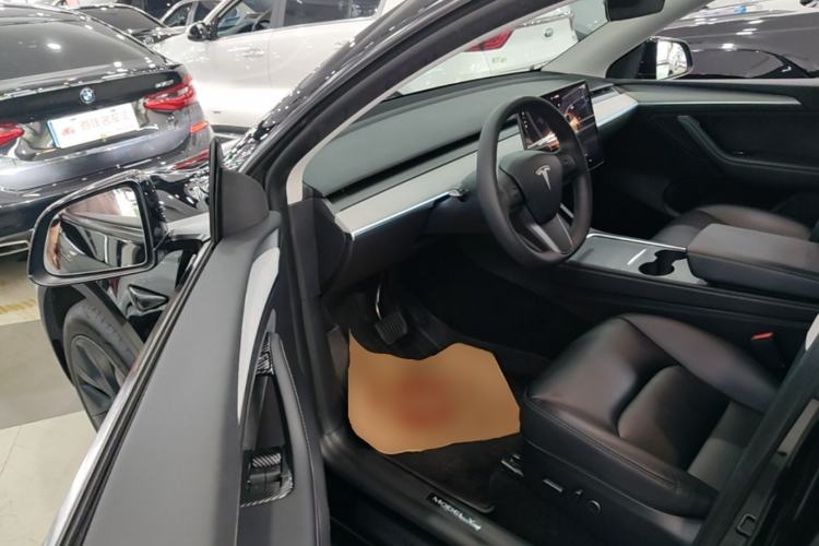 Used Tesla Model Y 2023 Rear-Wheel-Drive Version Driver Seat