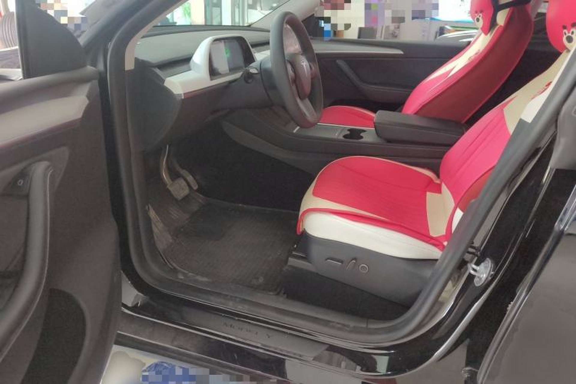 Used Tesla Model Y 2023 Long-Range All-Wheel-Drive Version Driver Seat