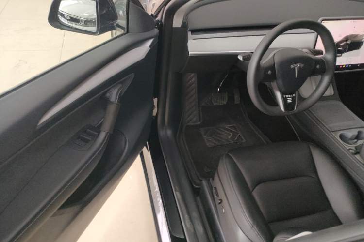 Used Tesla Model Y 2023 Rear-Wheel-Drive Version Driver Seat