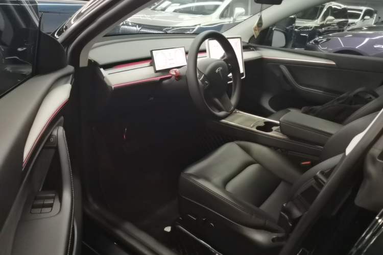 Used Tesla Model Y 2023 Rear-Wheel-Drive Version Driver Seat