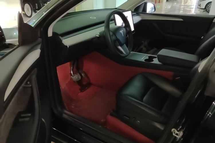 Used Tesla Model Y 2023 Rear-Wheel-Drive Version Driver Seat