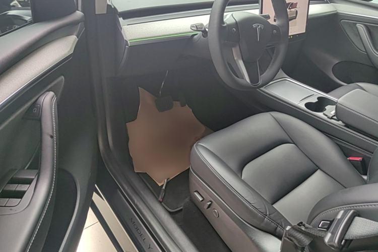 Used Tesla Model Y 2023 Rear-Wheel-Drive Version Driver Seat