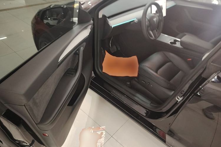 Used Tesla Model Y 2023 Rear-Wheel-Drive Version Driver Seat